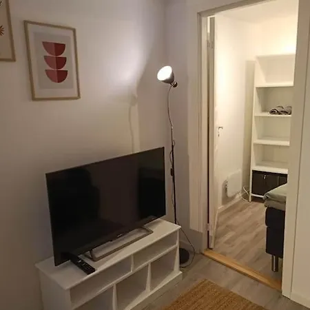 Cozy Apartment Close To Downtown Tromso Exterior photo