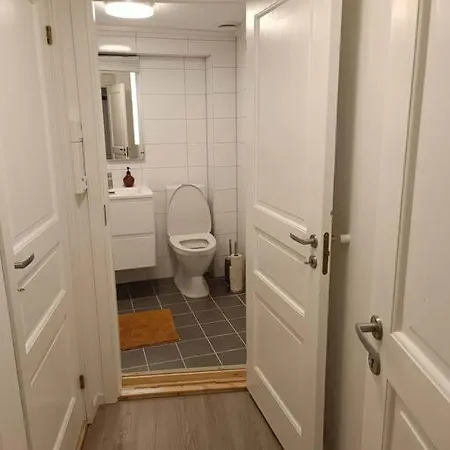 Cozy Apartment Close To Downtown Tromso Exterior photo